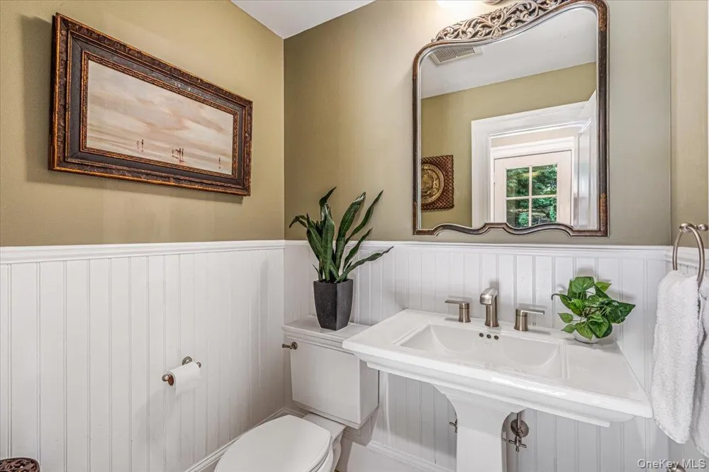 39 Cherry Lane Syosset, NY 11791
