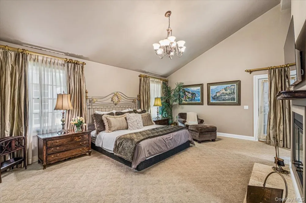 39 Cherry Lane Syosset, NY 11791