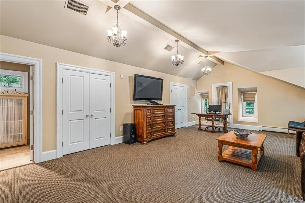 39 Cherry Lane Syosset, NY 11791