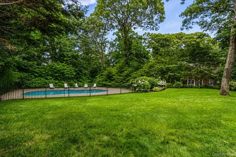 39 Cherry Lane Syosset, NY 11791