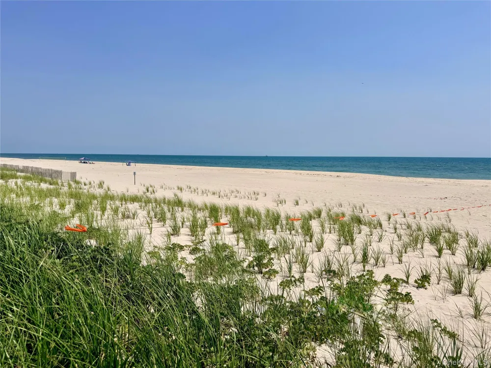 699 Dune Road Westhampton Dunes, NY 11978