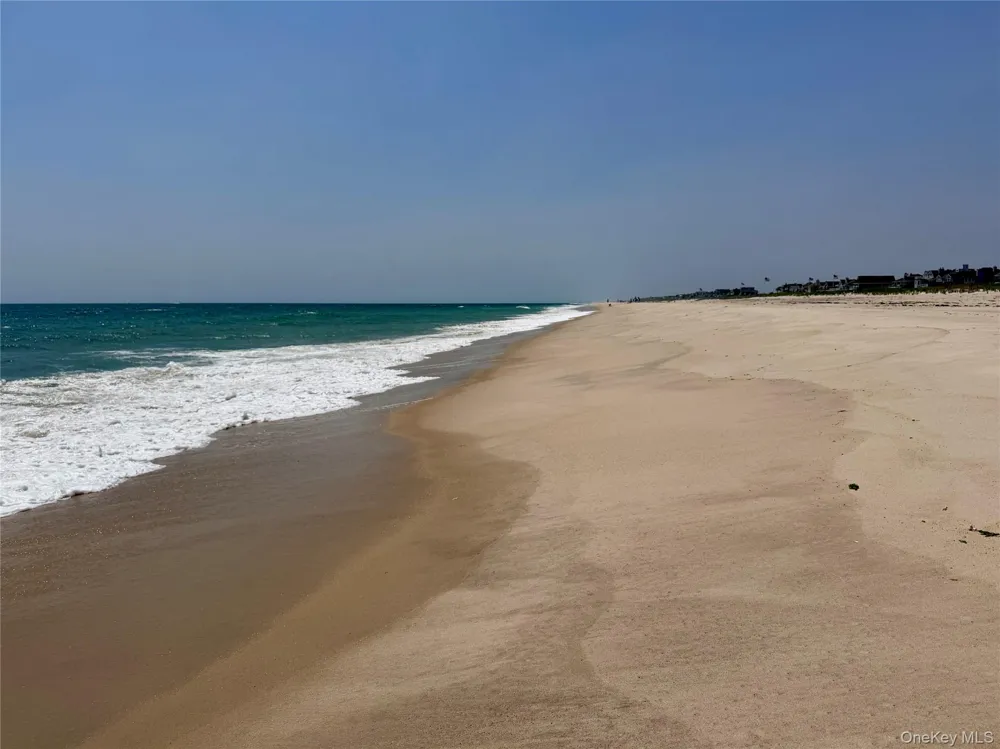 699 Dune Road Westhampton Dunes, NY 11978