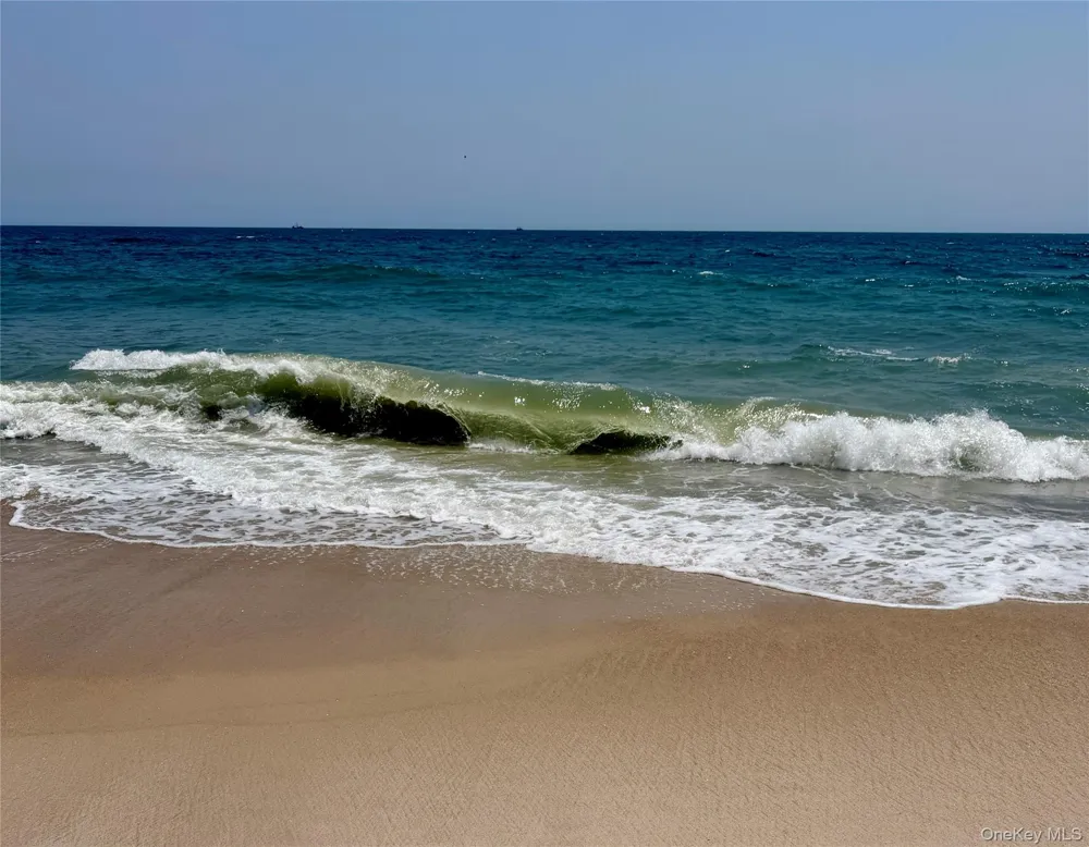 699 Dune Road Westhampton Dunes, NY 11978