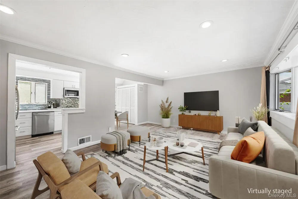 4 Sibley Place Huntington Station, NY 11746
