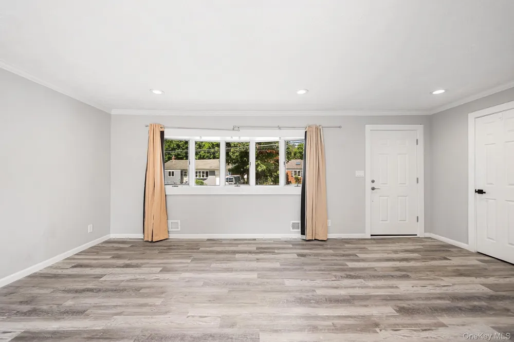 4 Sibley Place Huntington Station, NY 11746