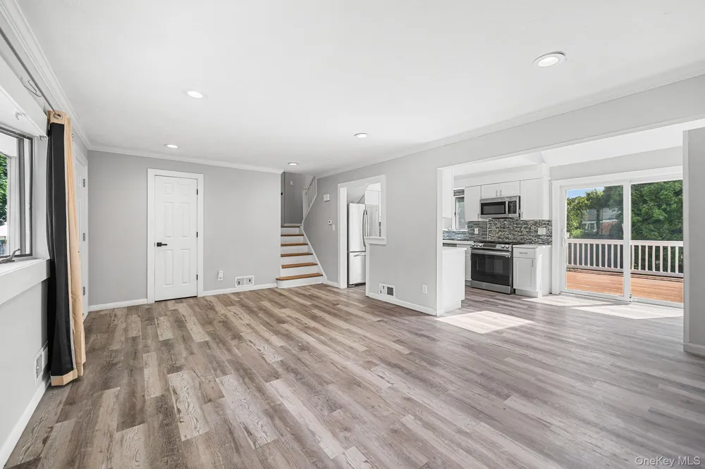 4 Sibley Place Huntington Station, NY 11746