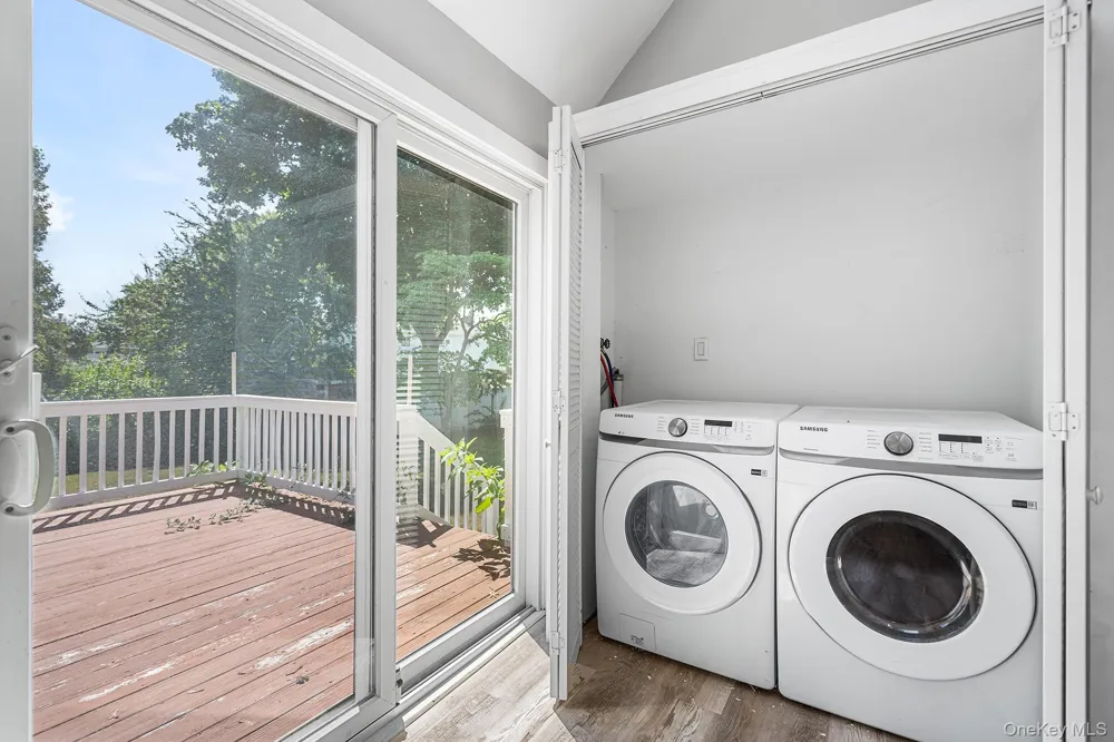 4 Sibley Place Huntington Station, NY 11746
