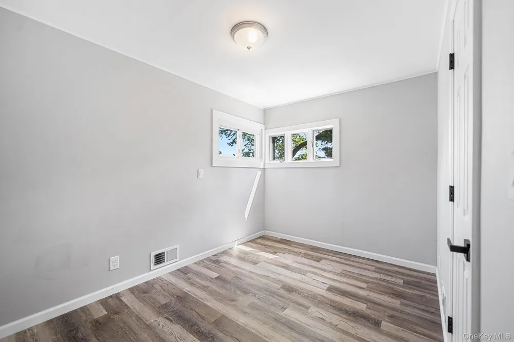 4 Sibley Place Huntington Station, NY 11746