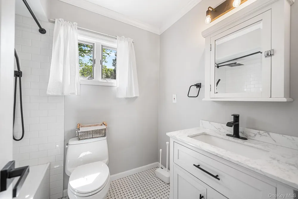 4 Sibley Place Huntington Station, NY 11746