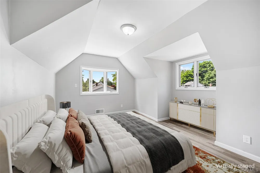 4 Sibley Place Huntington Station, NY 11746
