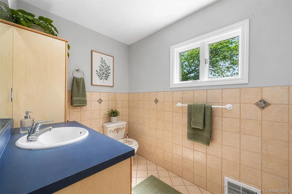 4 Sibley Place Huntington Station, NY 11746