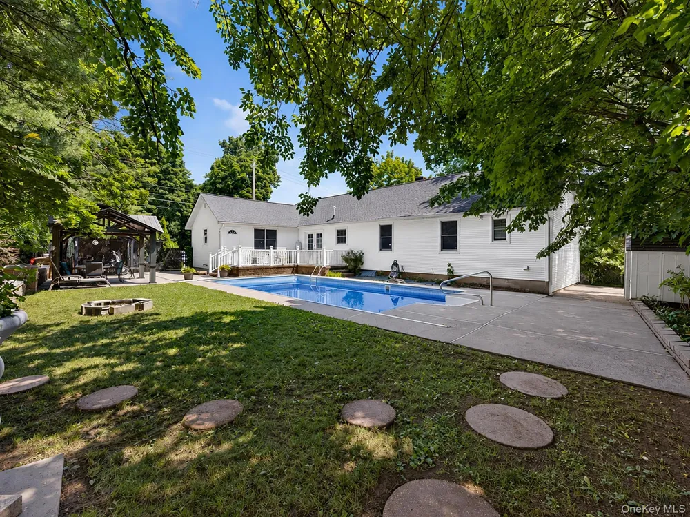42 Highview Avenue Orangeburg, NY 10962