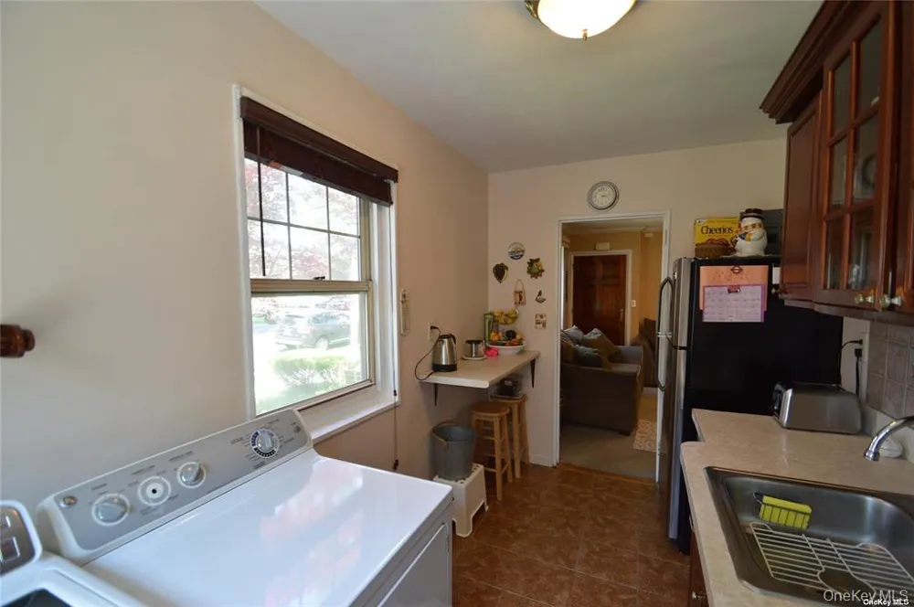 251-34 61st Avenue #1 Little Neck, NY 11362