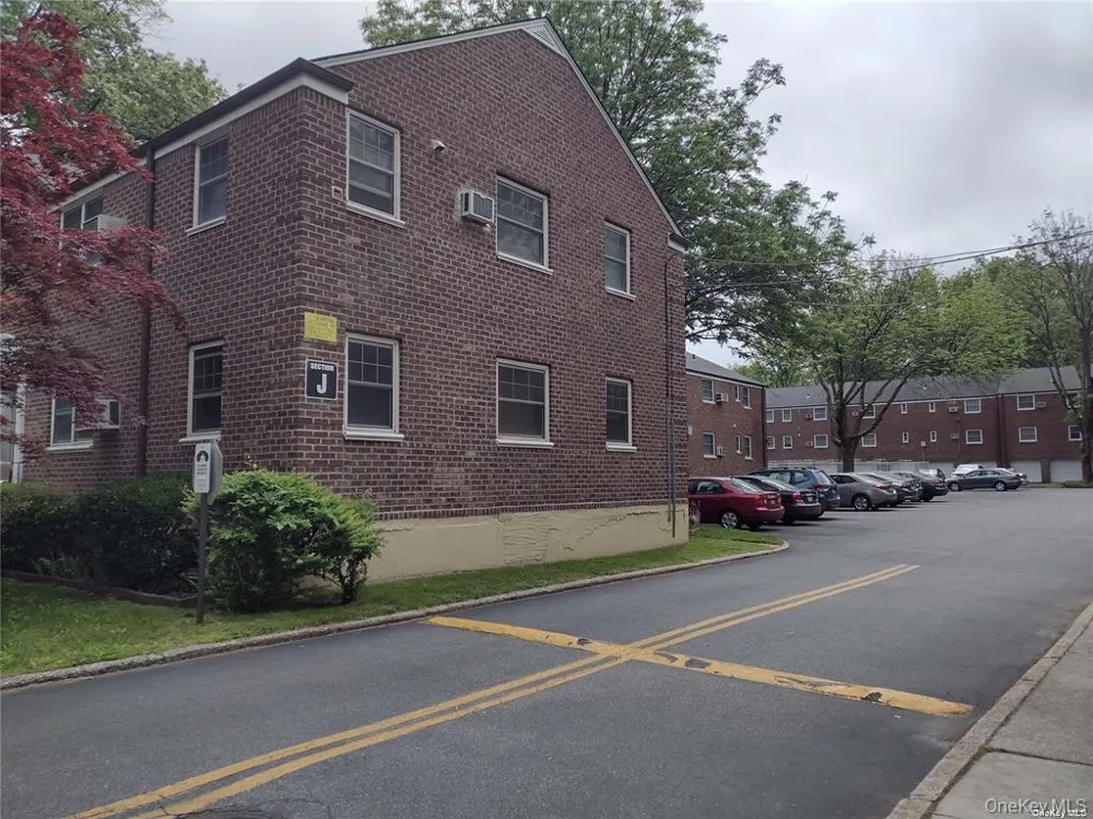 251-34 61st Avenue #1 Little Neck, NY 11362