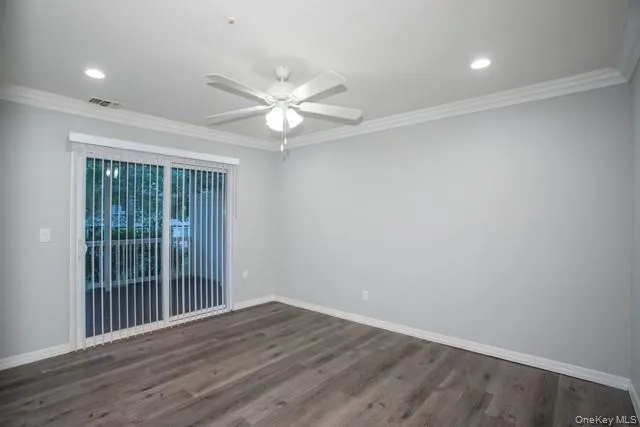465 Lake Pointe Court #465 Middle Island, NY 11953