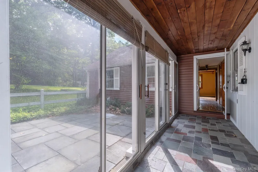 8 Carroll Street Tillson, NY 12486