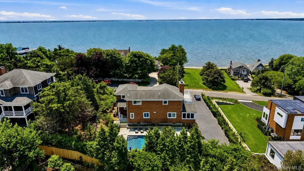 17 Oceanview Drive Southampton, NY 11968