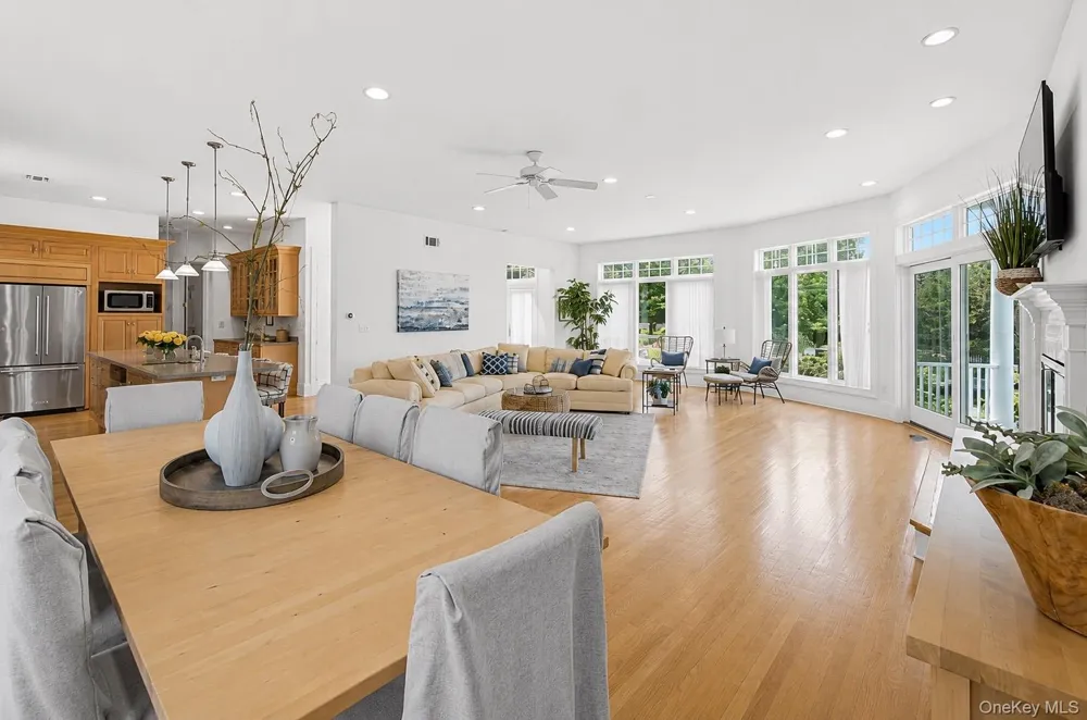 17 Oceanview Drive Southampton, NY 11968