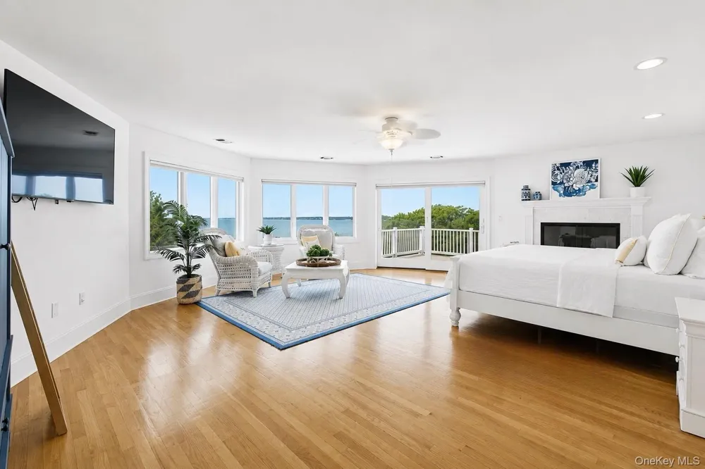 17 Oceanview Drive Southampton, NY 11968