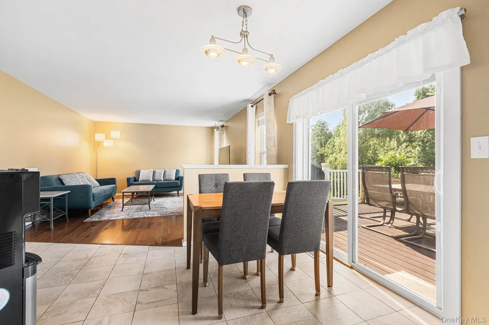 7 Woodfield Drive Washingtonville, NY 10992