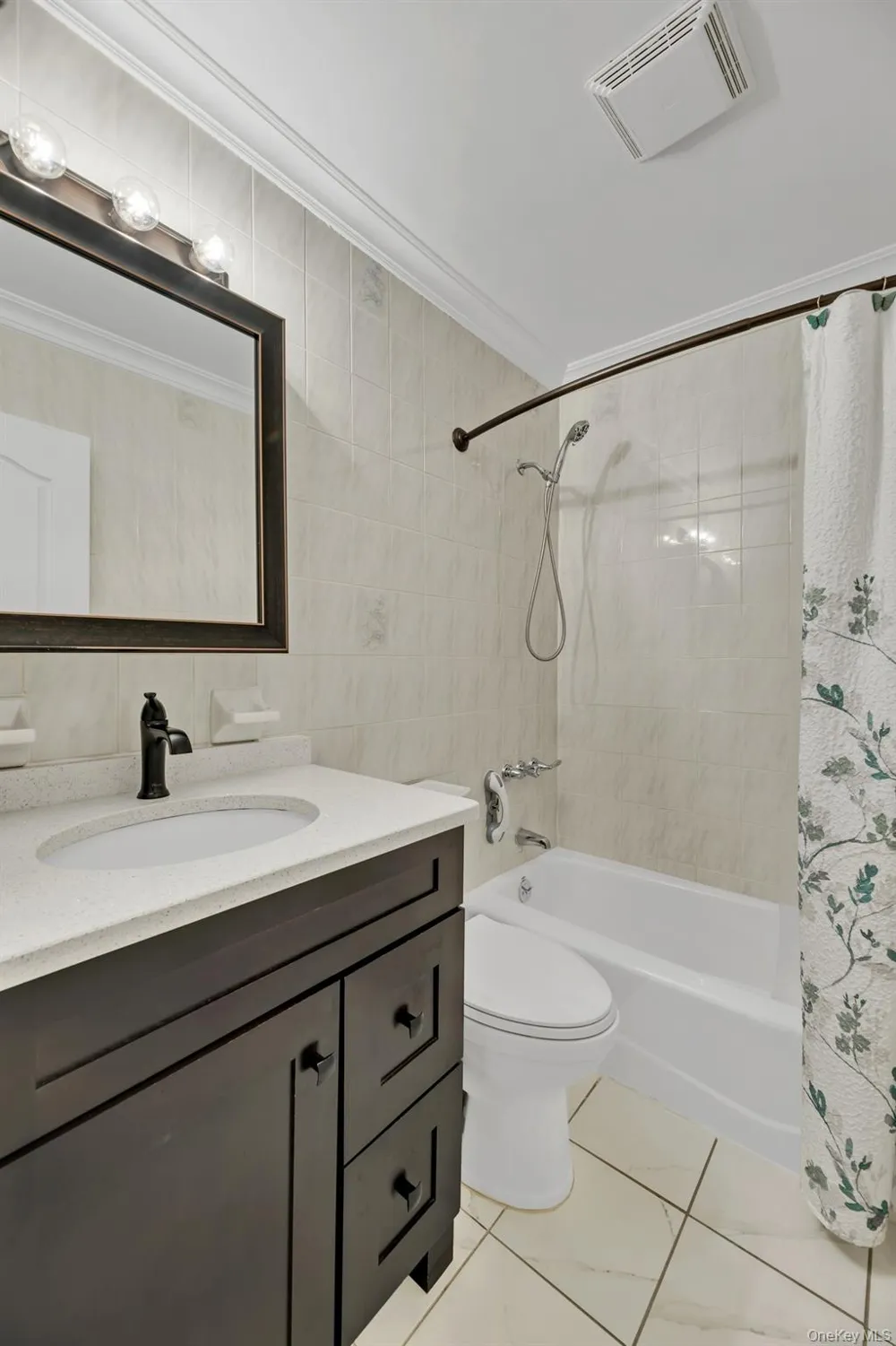 2137 Clinton Avenue Bronx, NY 10457
