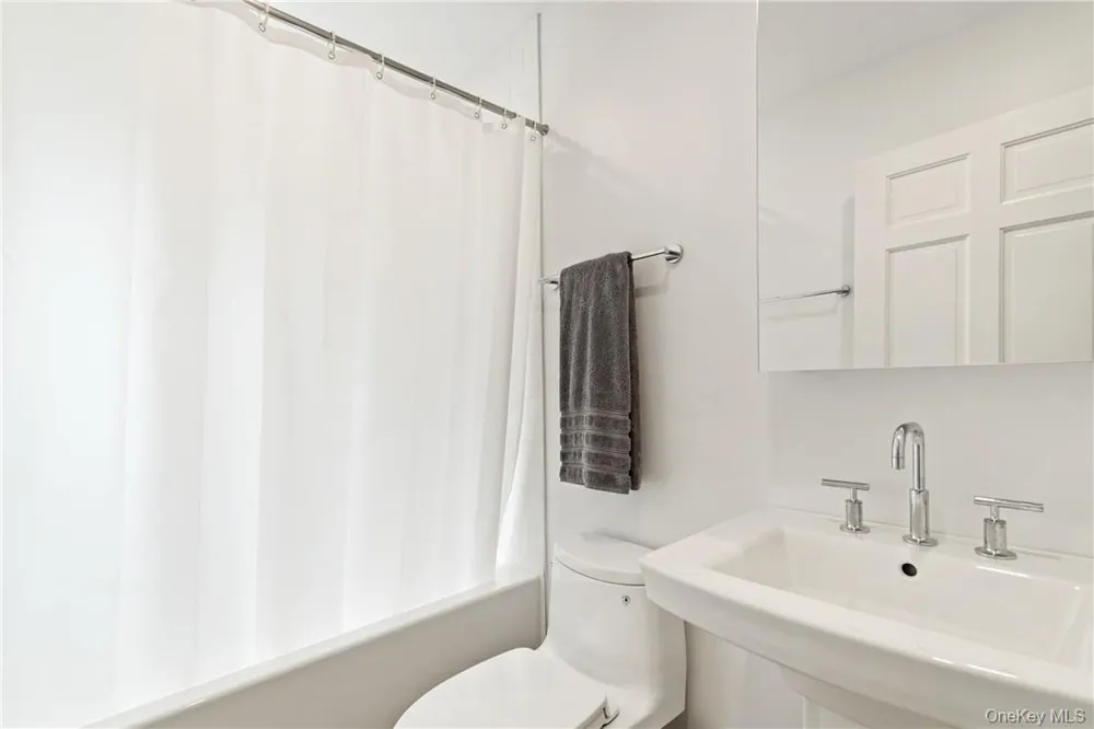 22 Waccabuc River Lane South Salem, NY 10590