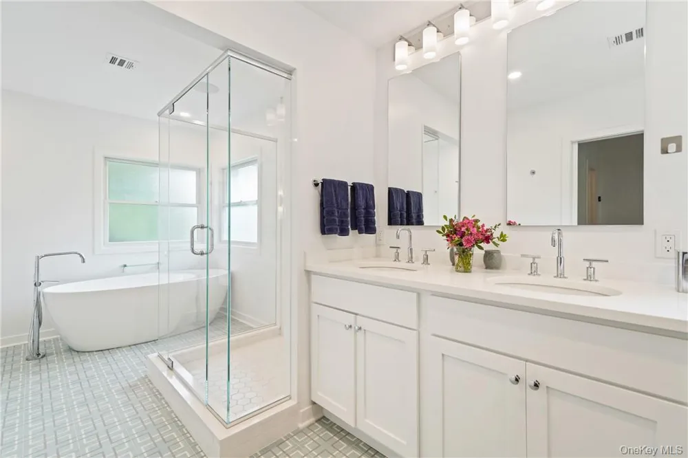 22 Waccabuc River Lane South Salem, NY 10590