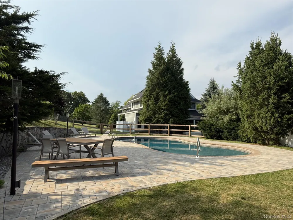 22 Waccabuc River Lane South Salem, NY 10590