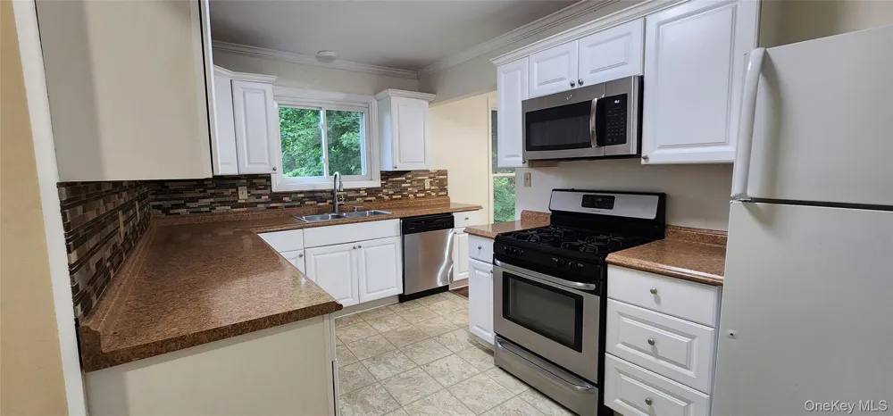 48 Gleason Boulevard Pleasant Valley, NY 12569