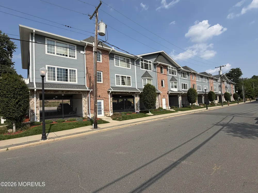 45 Beers Street #12B Keyport, NJ 07735