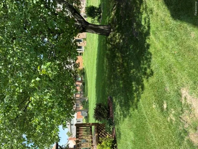 24760 SUTHERLAND DRIVE Novi City, MI 48374