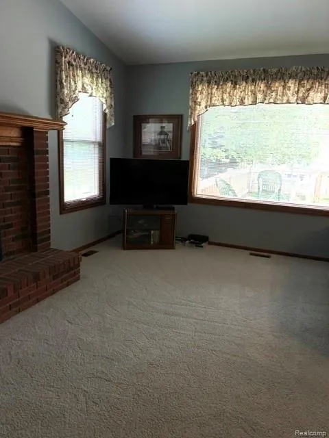 24760 SUTHERLAND DRIVE Novi City, MI 48374
