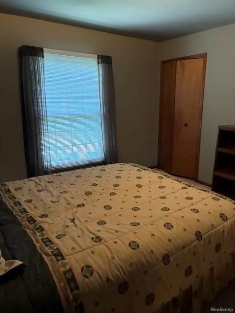 24760 SUTHERLAND DRIVE Novi City, MI 48374