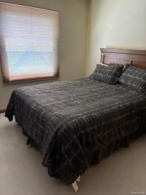 24760 SUTHERLAND DRIVE Novi City, MI 48374