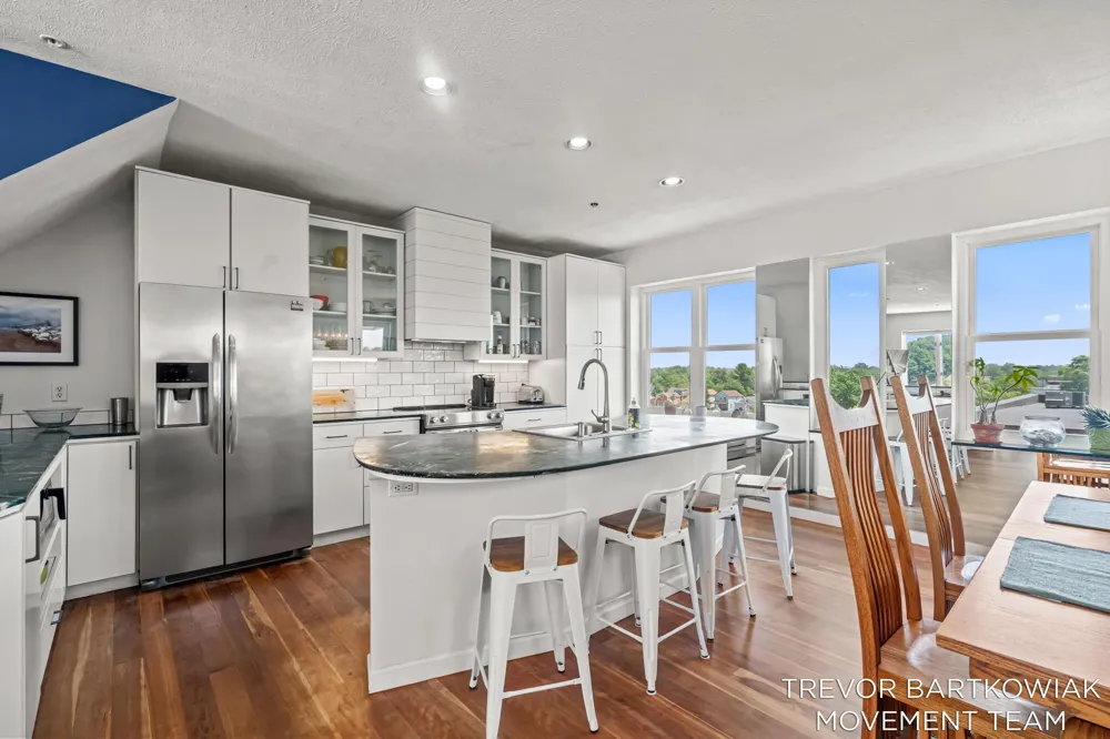 110 Harbor Drive #310 Grand Haven City, MI 49417
