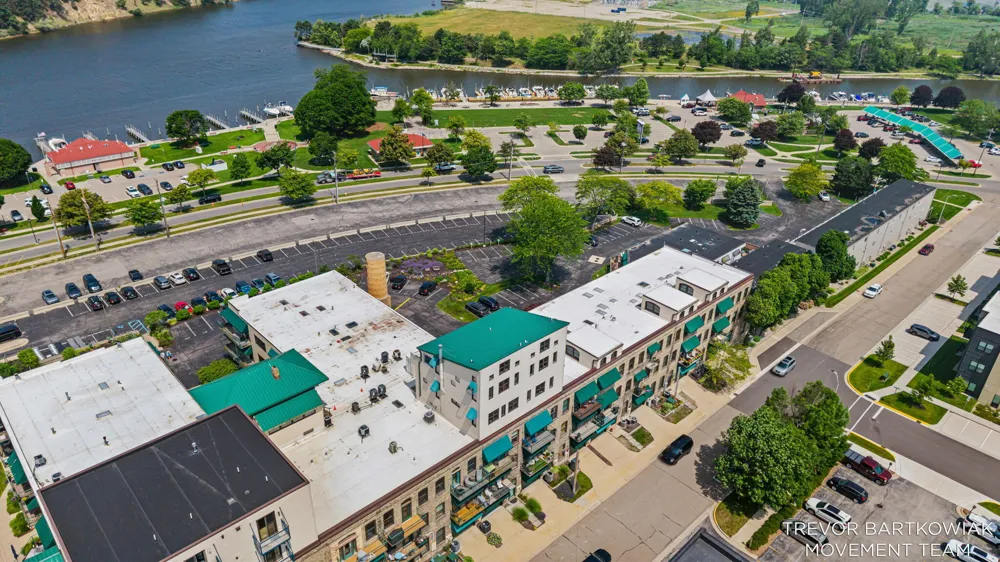 110 Harbor Drive #310 Grand Haven City, MI 49417