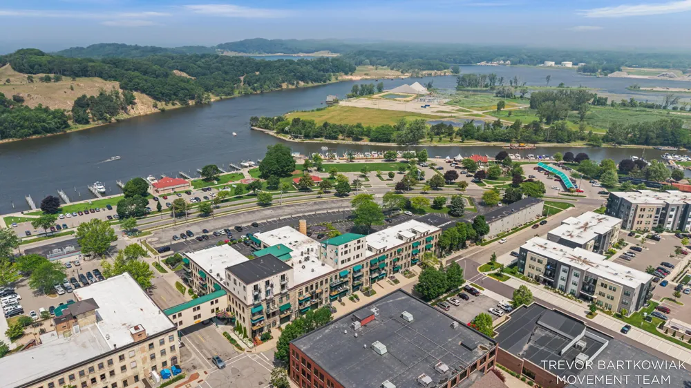 110 Harbor Drive #310 Grand Haven City, MI 49417