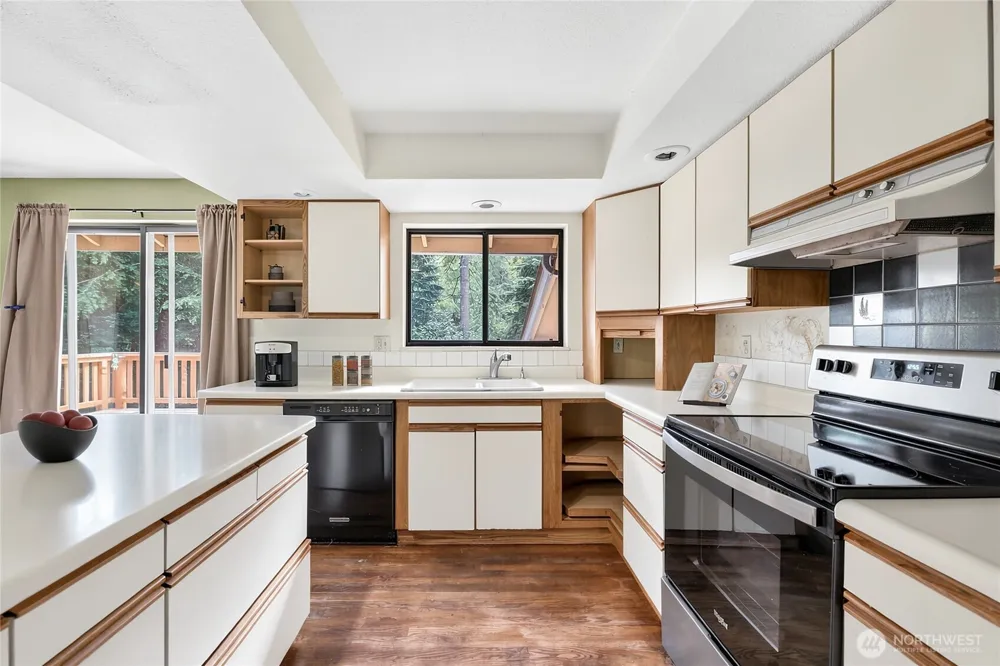16928 464th Way SE North Bend, WA 98045