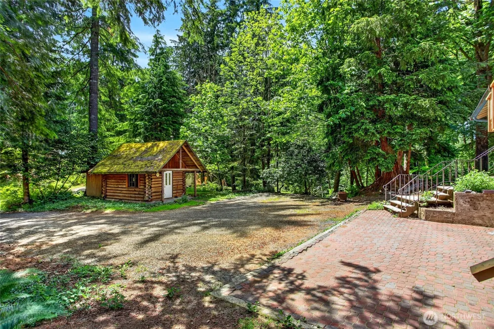 16928 464th Way SE North Bend, WA 98045