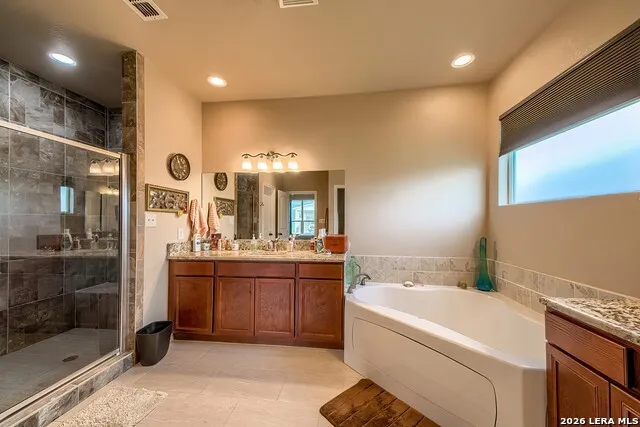 504 34th Street Hondo, TX 78861