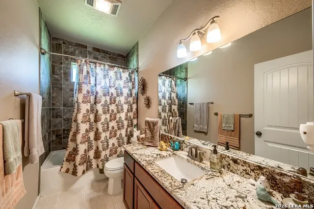 504 34th Street Hondo, TX 78861