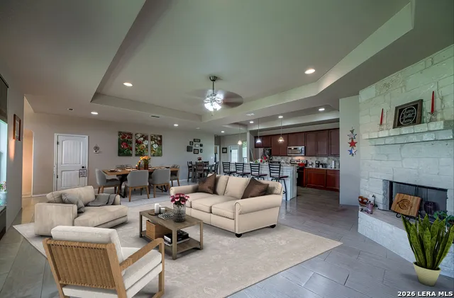 504 34th Street Hondo, TX 78861