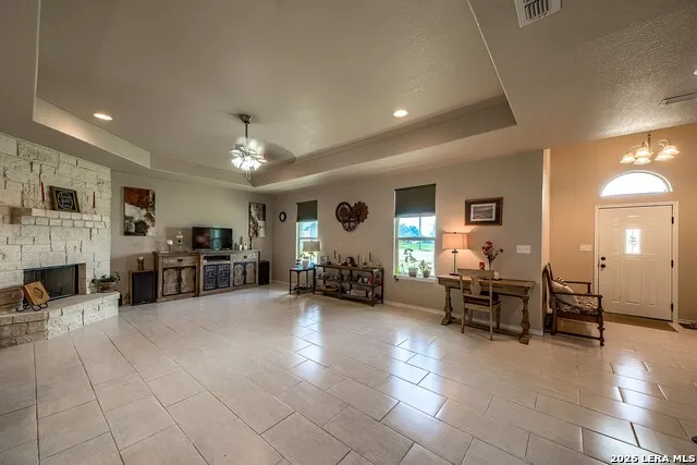 504 34th Street Hondo, TX 78861
