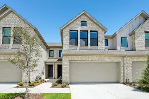 3724 Pierce Lane