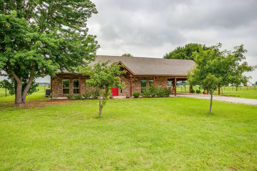 505 Double Tree Lane Lipan, TX 76462