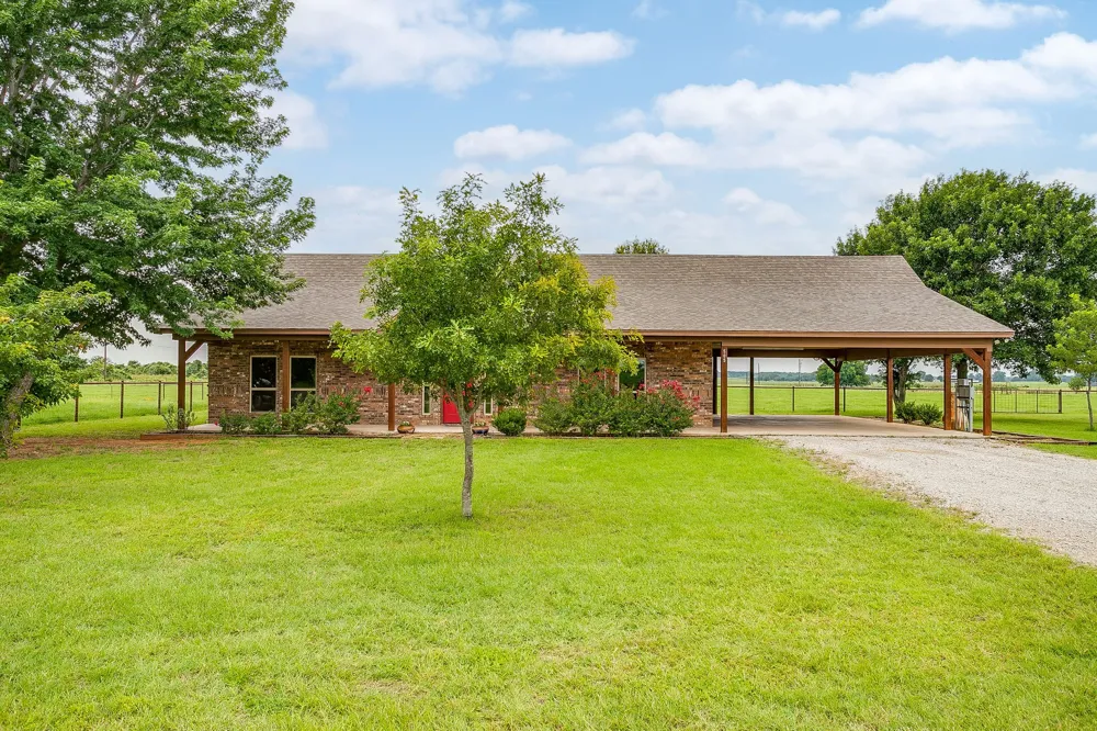 505 Double Tree Lane Lipan, TX 76462