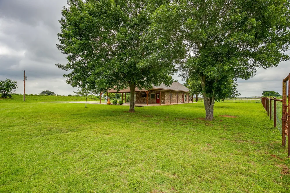 505 Double Tree Lane Lipan, TX 76462