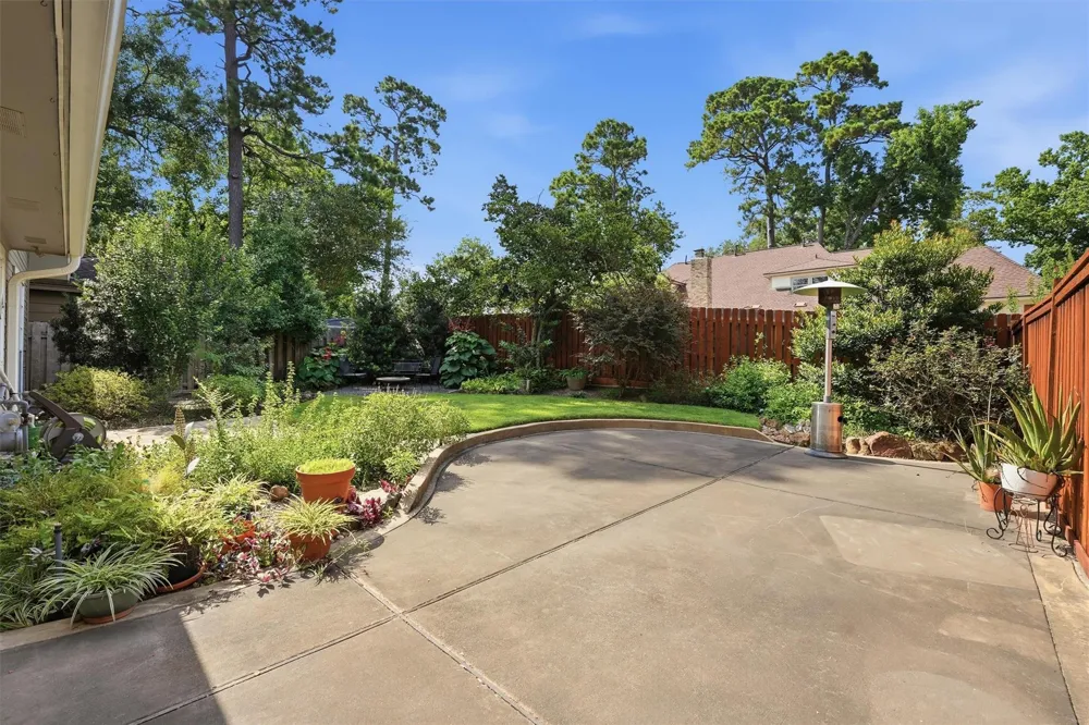 5311 Timber Shade Drive Kingwood, TX 77345