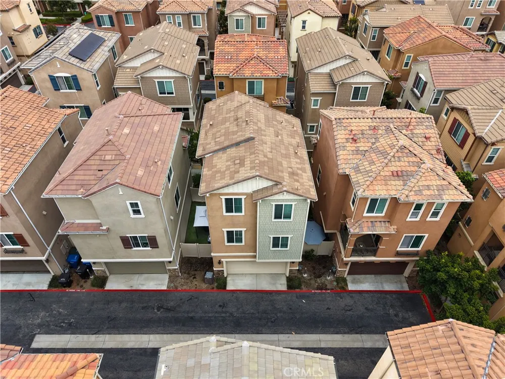2878 Foxtail Pomona, CA 91767