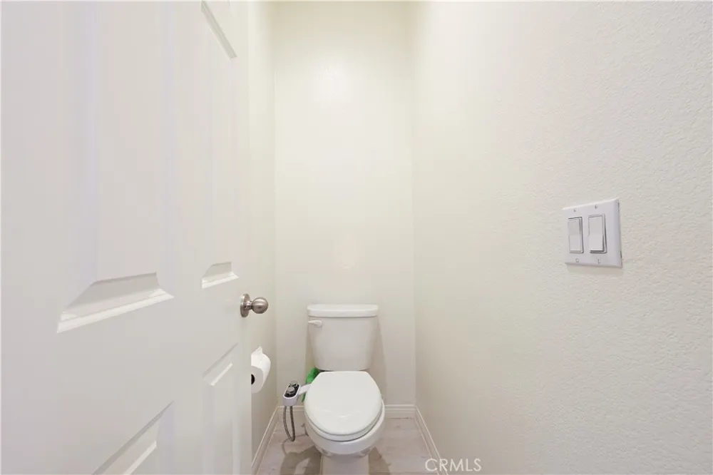 2878 Foxtail Pomona, CA 91767